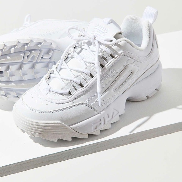 Urban Outfitters x FILA Disruptor II Sneaker - Picture 2 of 8